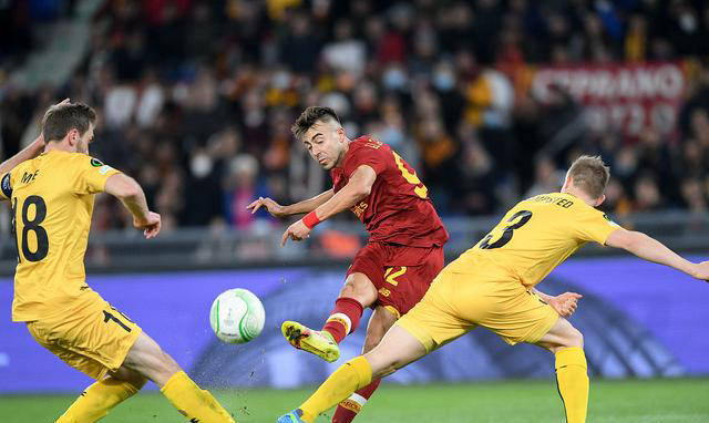 西亚球队势不可挡,连胜数场比赛 西亚球队势不可挡,连胜数场比赛