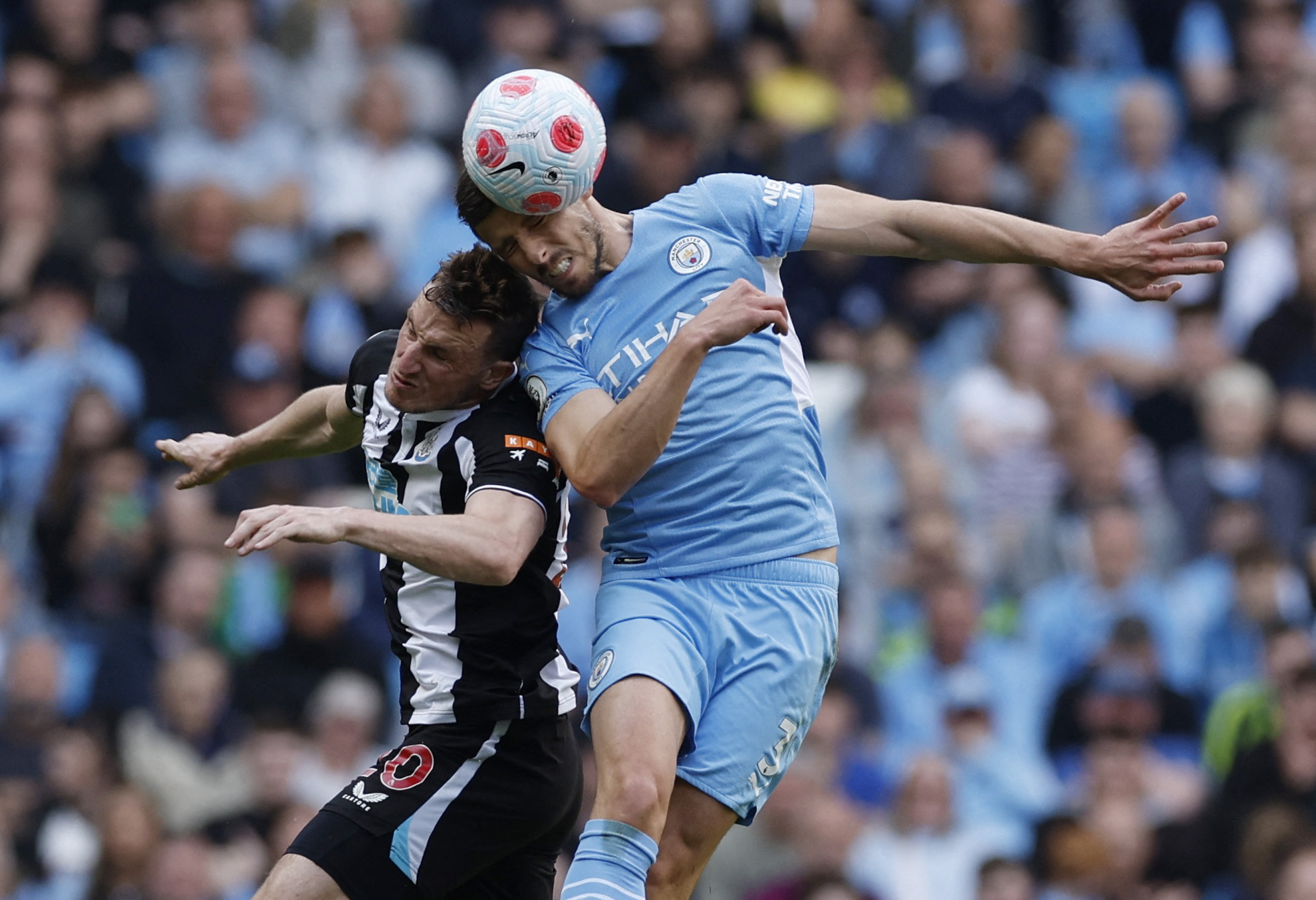 纽卡斯尔联球员发挥出色,帮助球队继续胜出 纽卡斯尔联球员发挥出色,帮助球队继续胜出