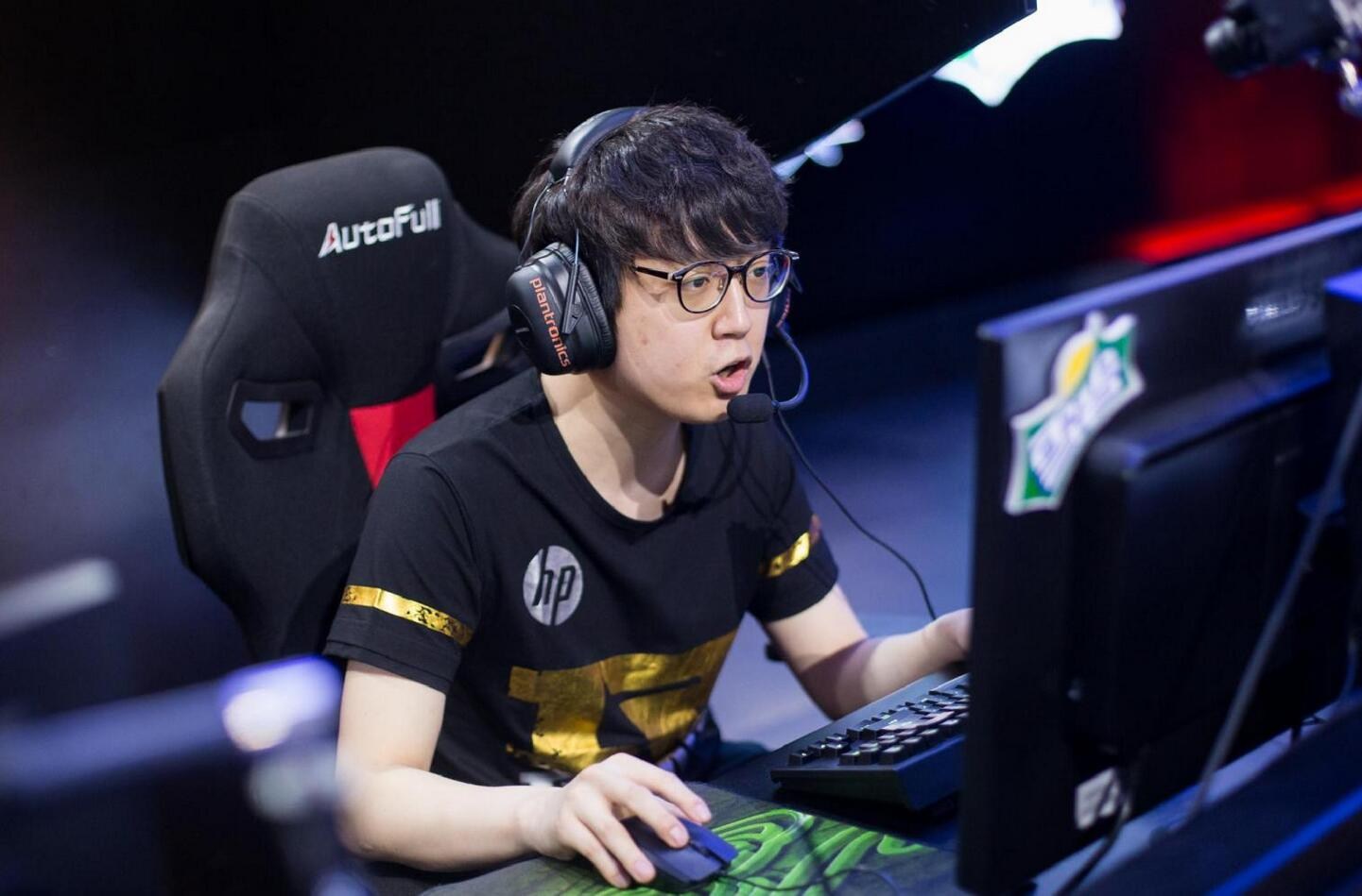 KT翻盘RNG,王皓三分雨点燃全场顶尖较量四强赛,成为赛场最大亮点的简单介绍 KT翻盘RNG,王皓三分雨点燃全场顶尖较量四强赛,成为赛场最大亮点的简单介绍