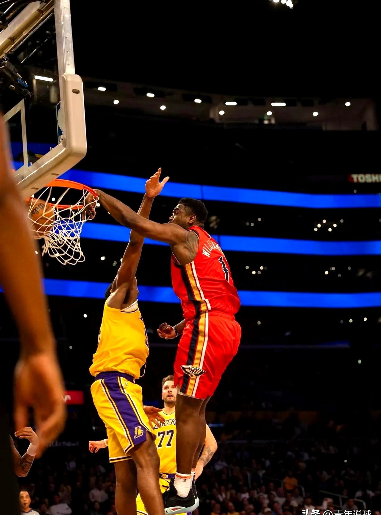 三分球命中率高达%，助球队取胜