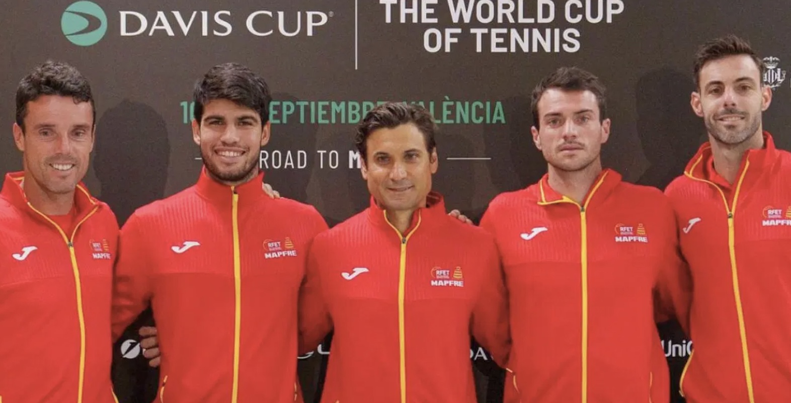 法网力克戴维斯杯，阿尔卡拉斯统治全场