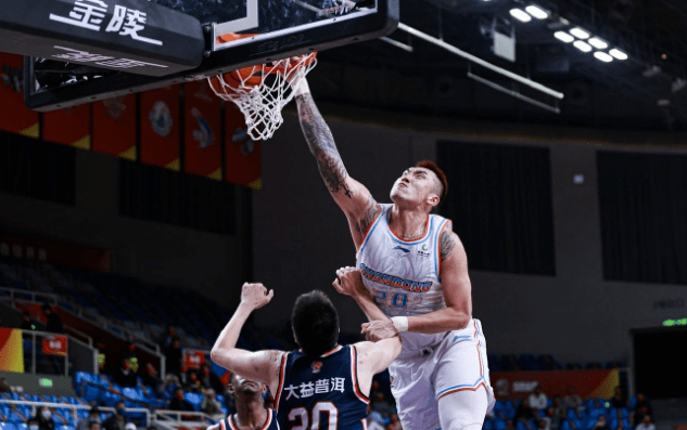 四川队翻盘国王，陶汉林高光表现