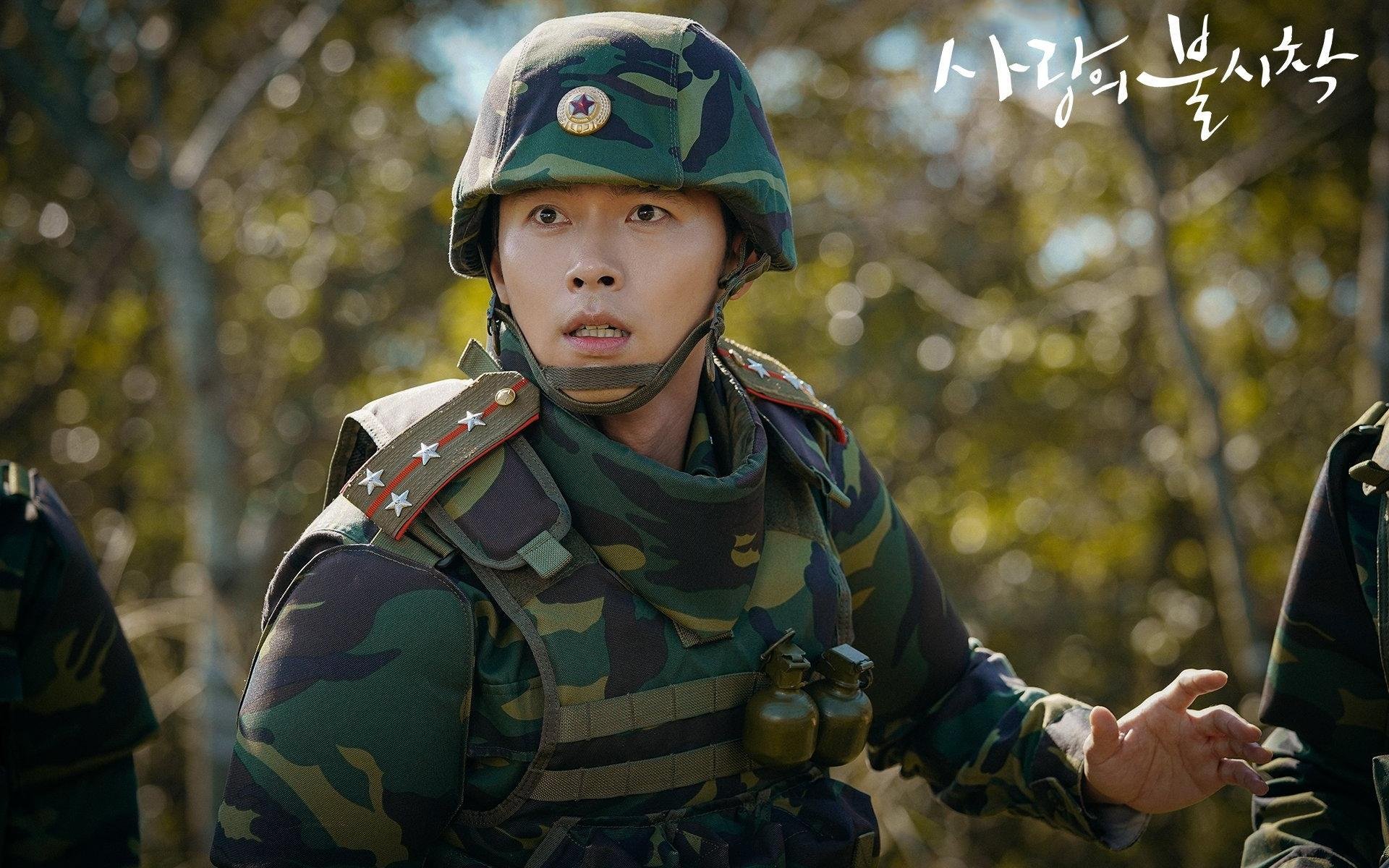 双城记，利物浦的锐利刀刃与日本队的精密织网