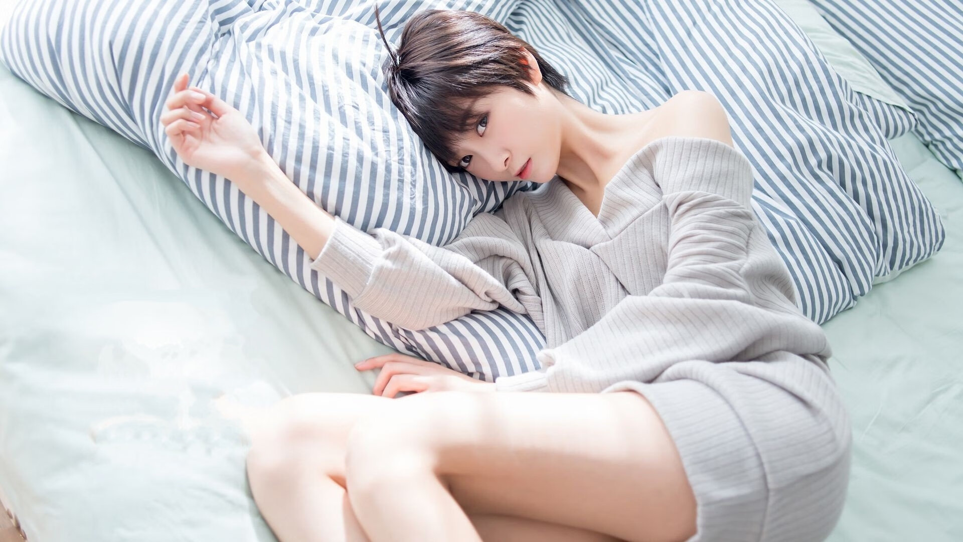 诺坎普硝烟中的新王加冕，贝林厄姆用一场比赛改写欧冠剧本