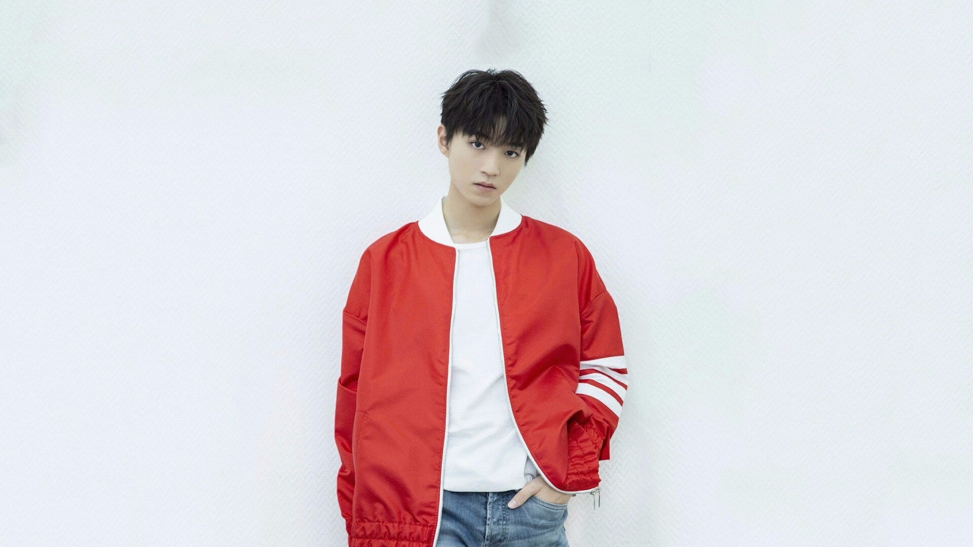 本泽马隐身，安哥拉用三脚射门刷爆存在感