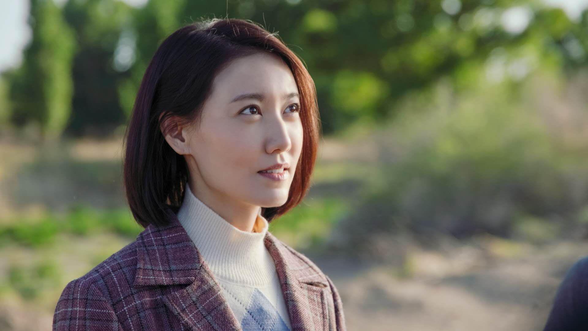 一人征服雨林，莱奥统治全场，狮吼破雨幕